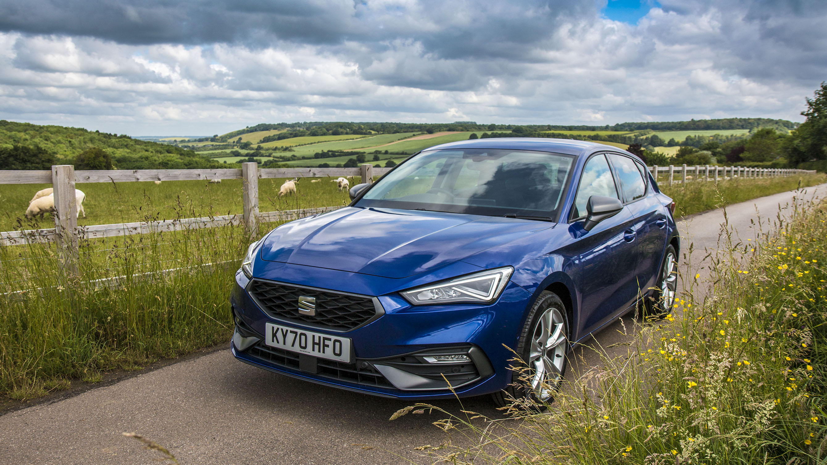 Seat Leon FR front three quarter