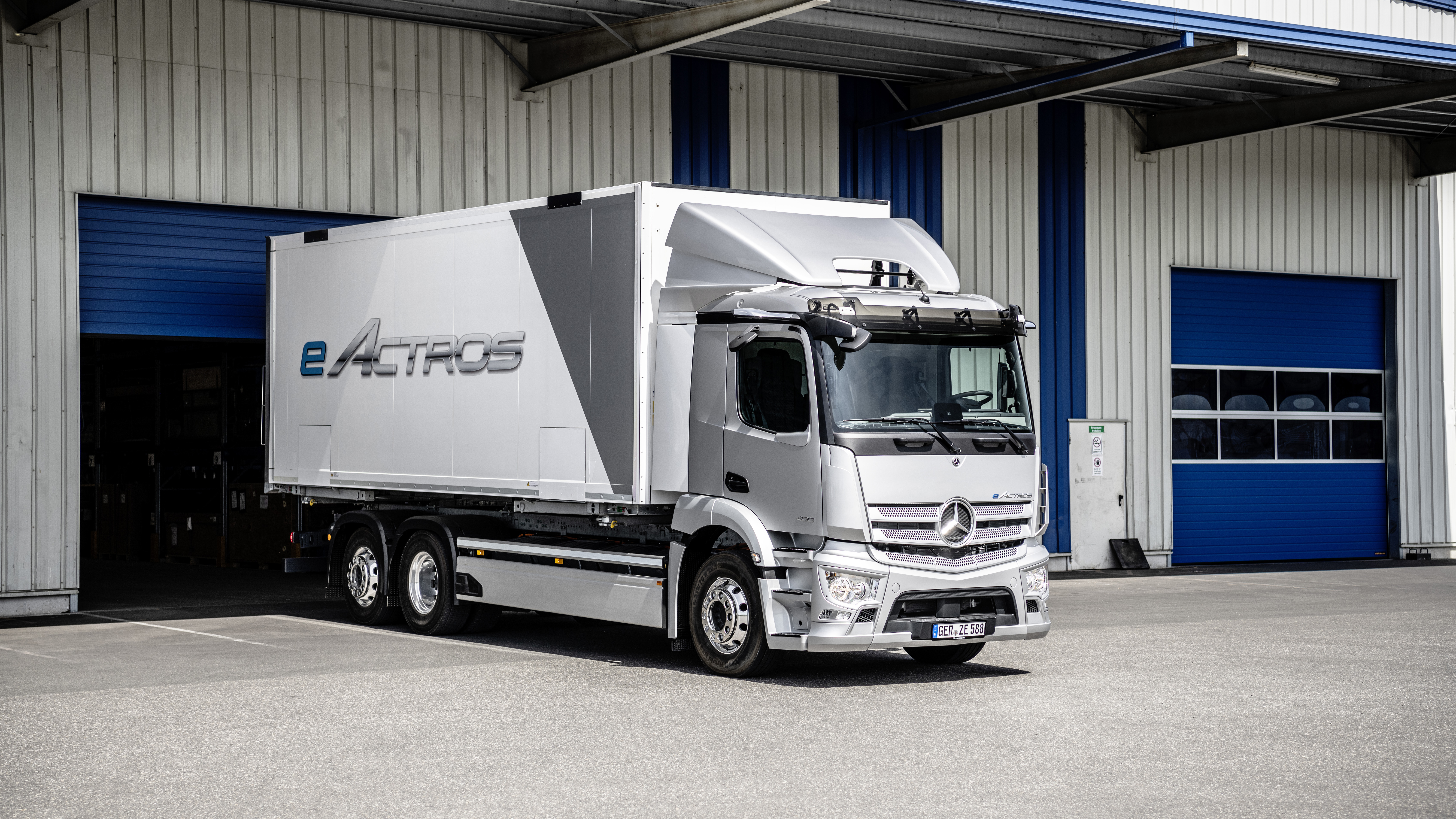 Mercedes eActros Truck 2021