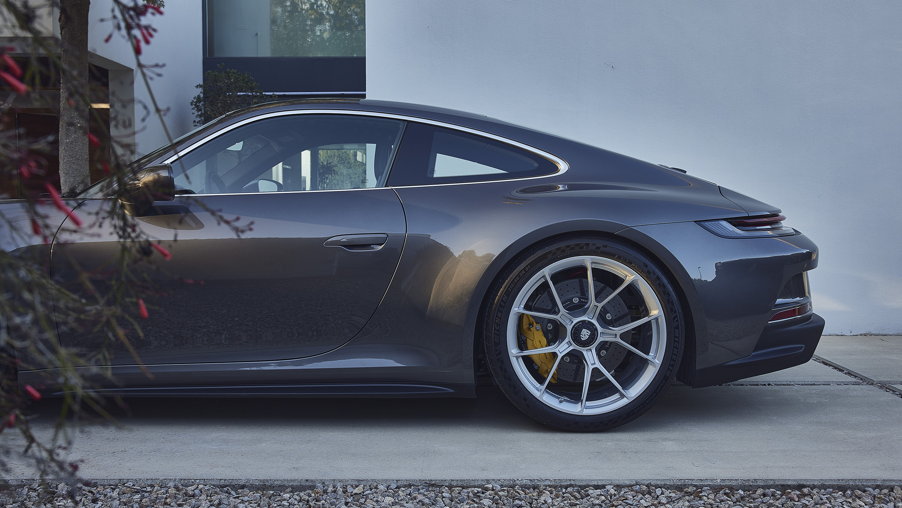 New Porsche 911 GT3 Touring without spoiler