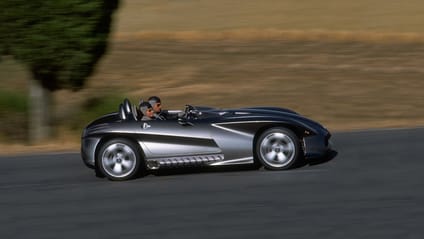 Mercedes-Benz F 400 Carving concept dynamic side view