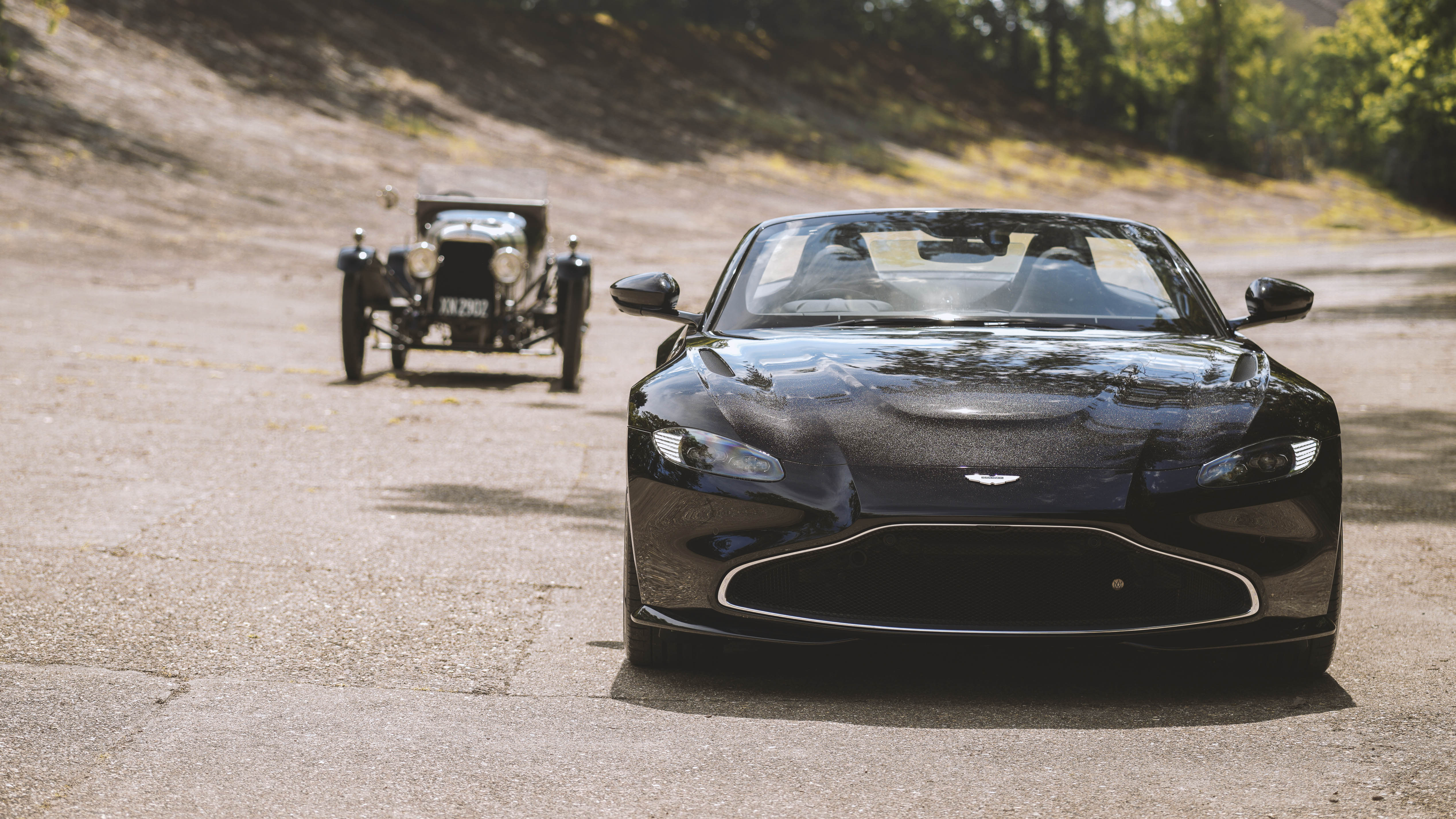 Aston Martin Vantage Roadster A3