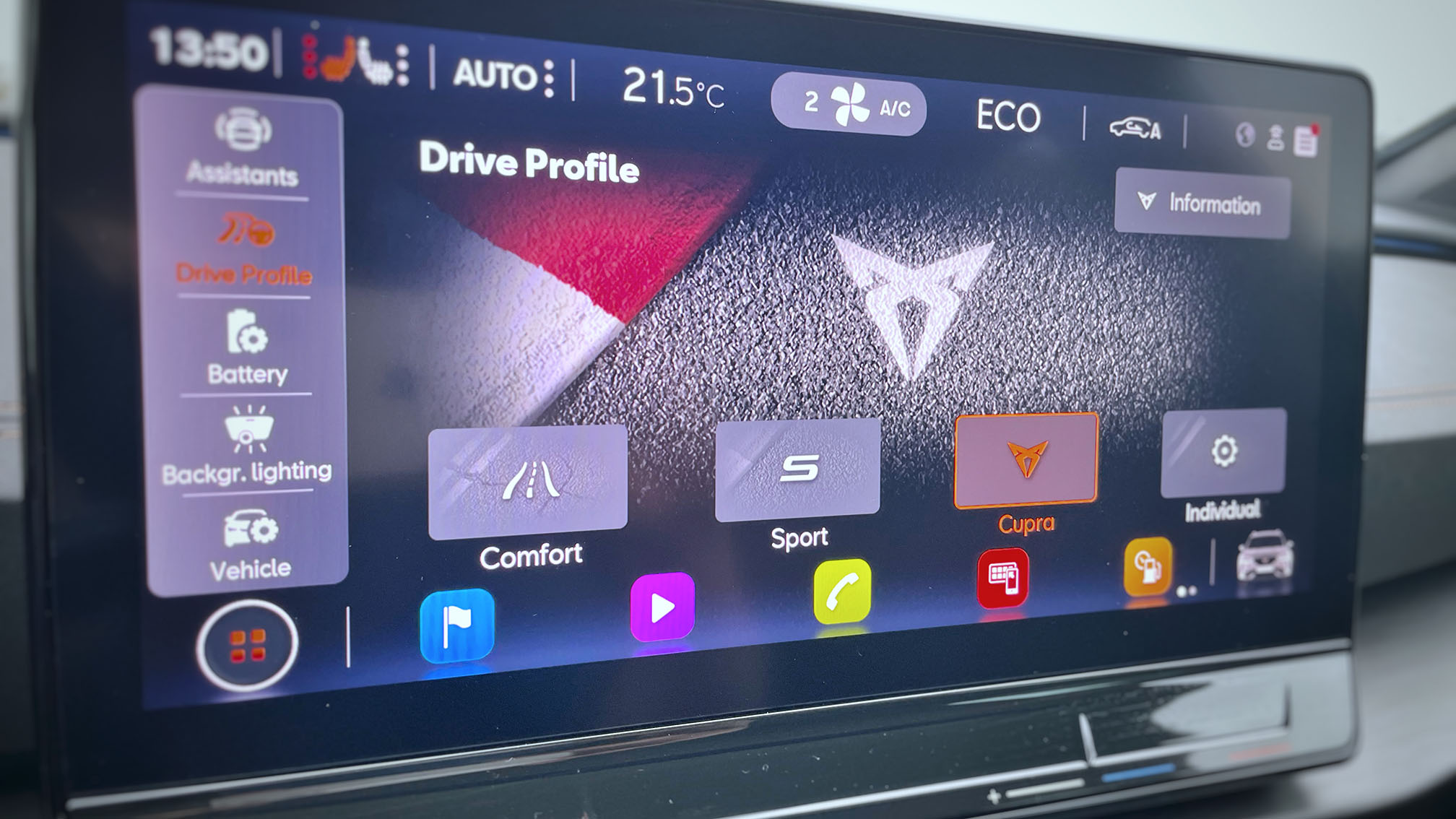 Cupra Formentor touchscreen