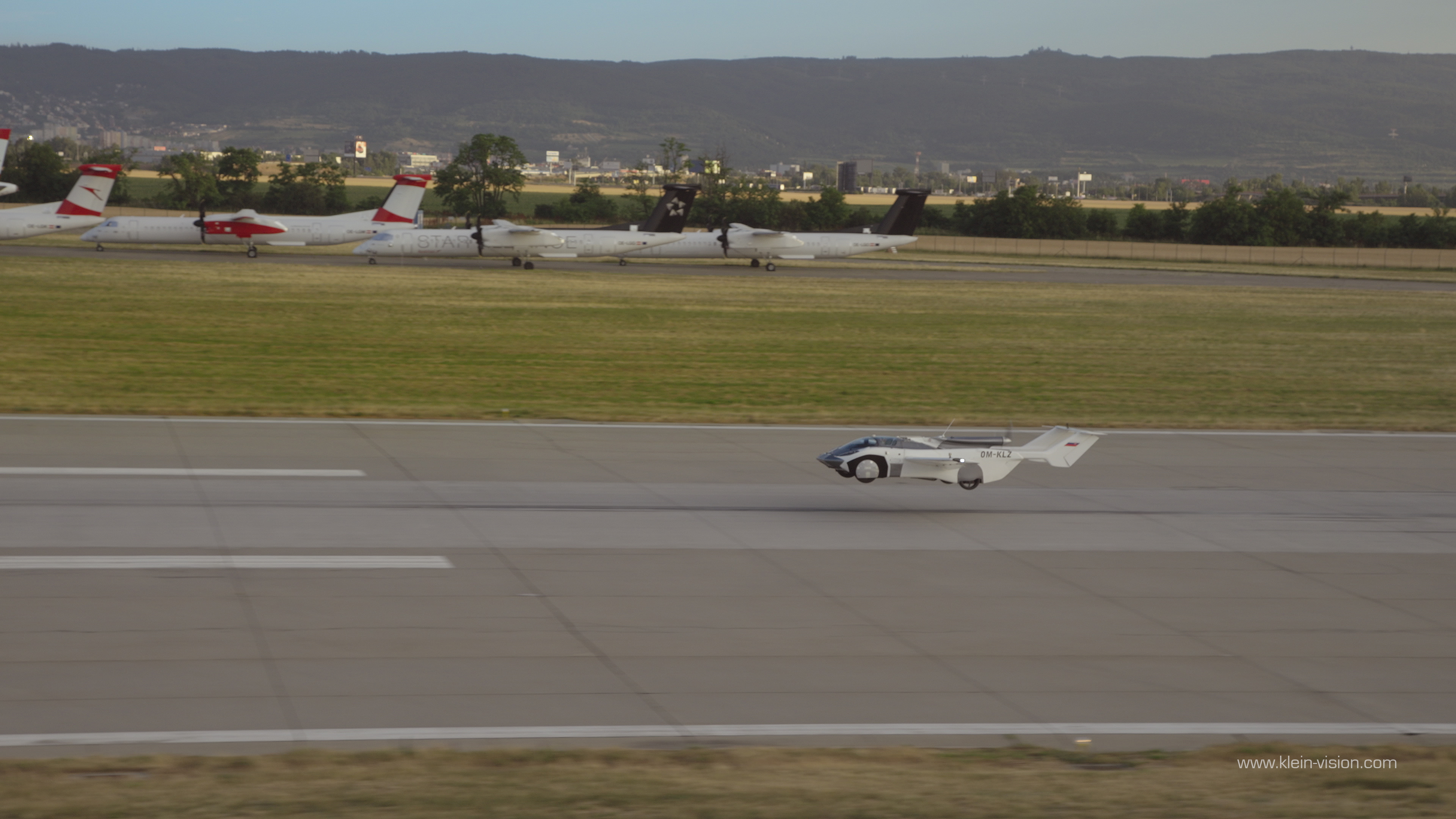 AirCar Flying Car 2021