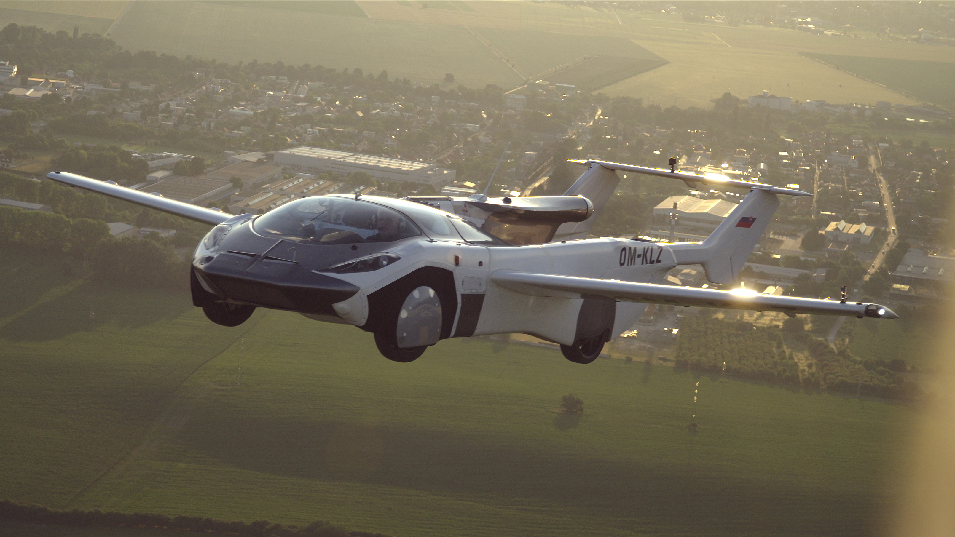 AirCar Flying Car 2021