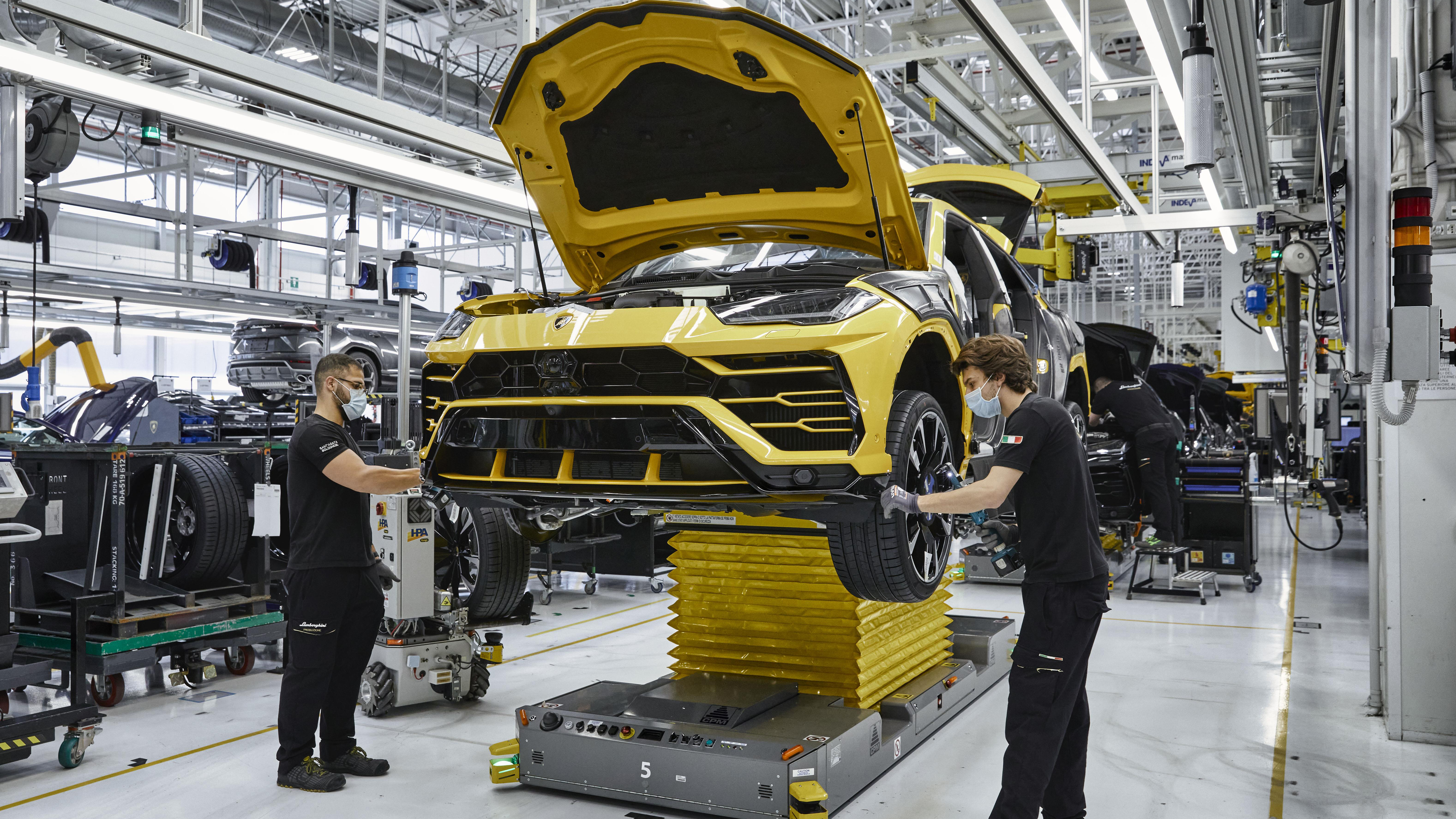 Lamborghini Urus Top Gear sales record