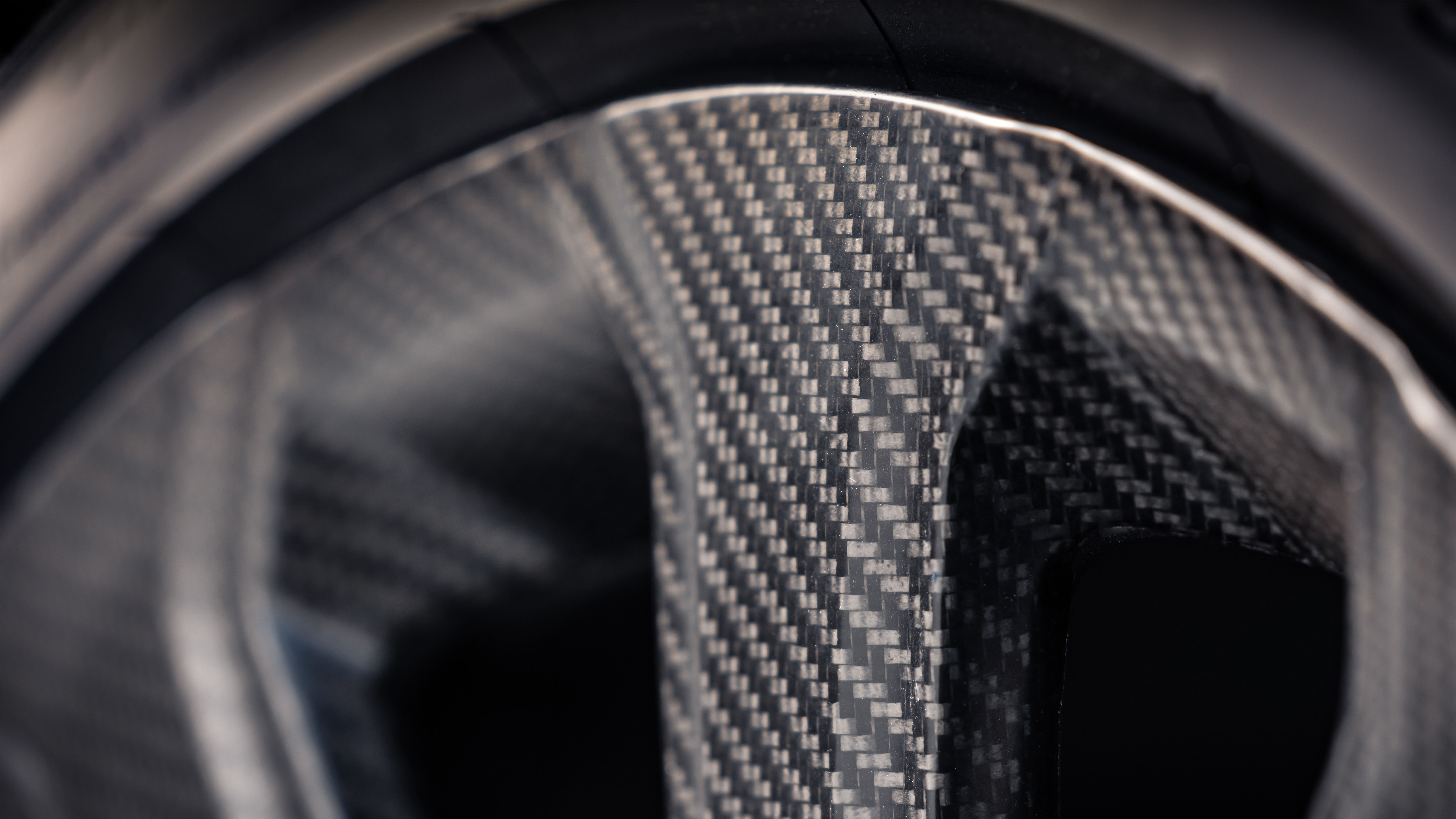 Bentley Bentayga carbon fibre wheel