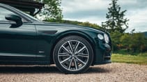 Bentley Flying Spur Hybrid