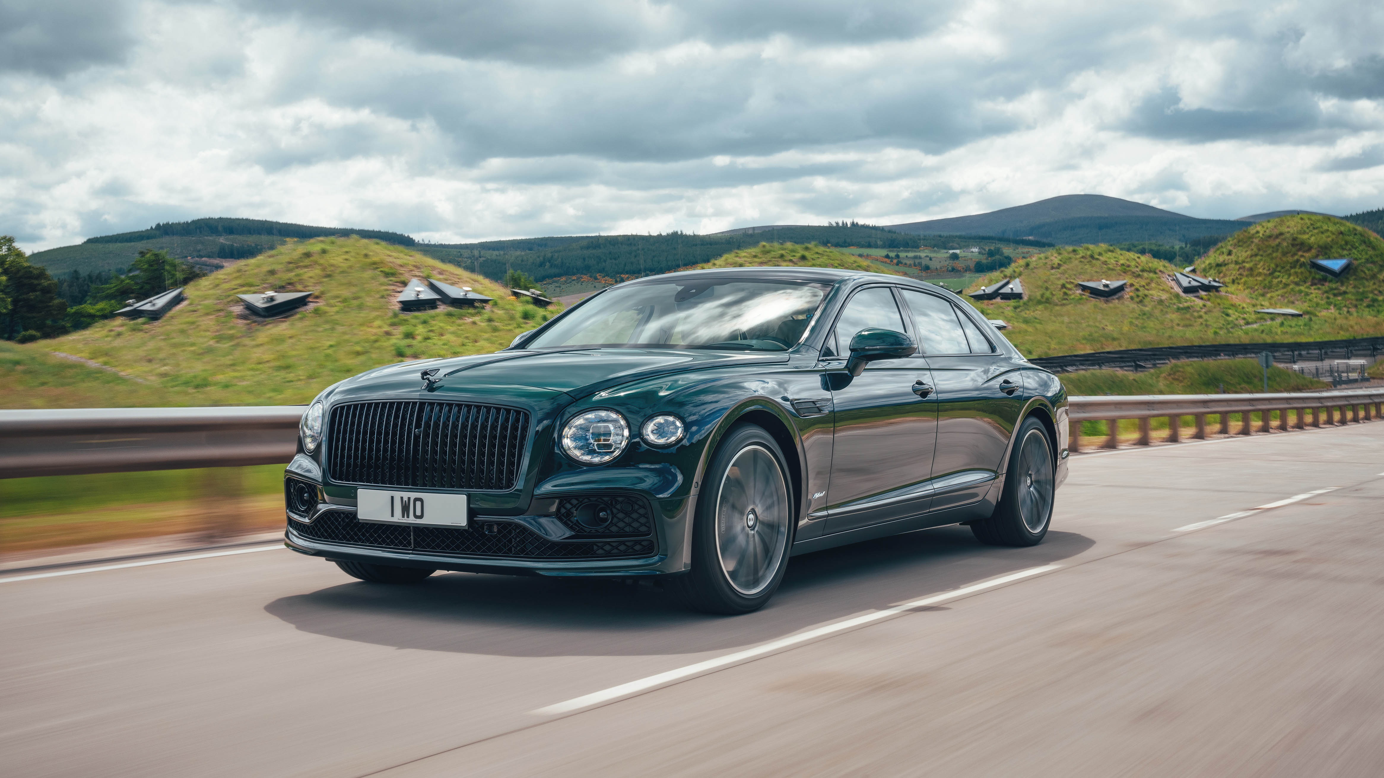 Bentley Flying Spur Hybrid