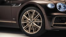 Bentley Flying Spur Hybrid Odyssean Edition rose gold wheels