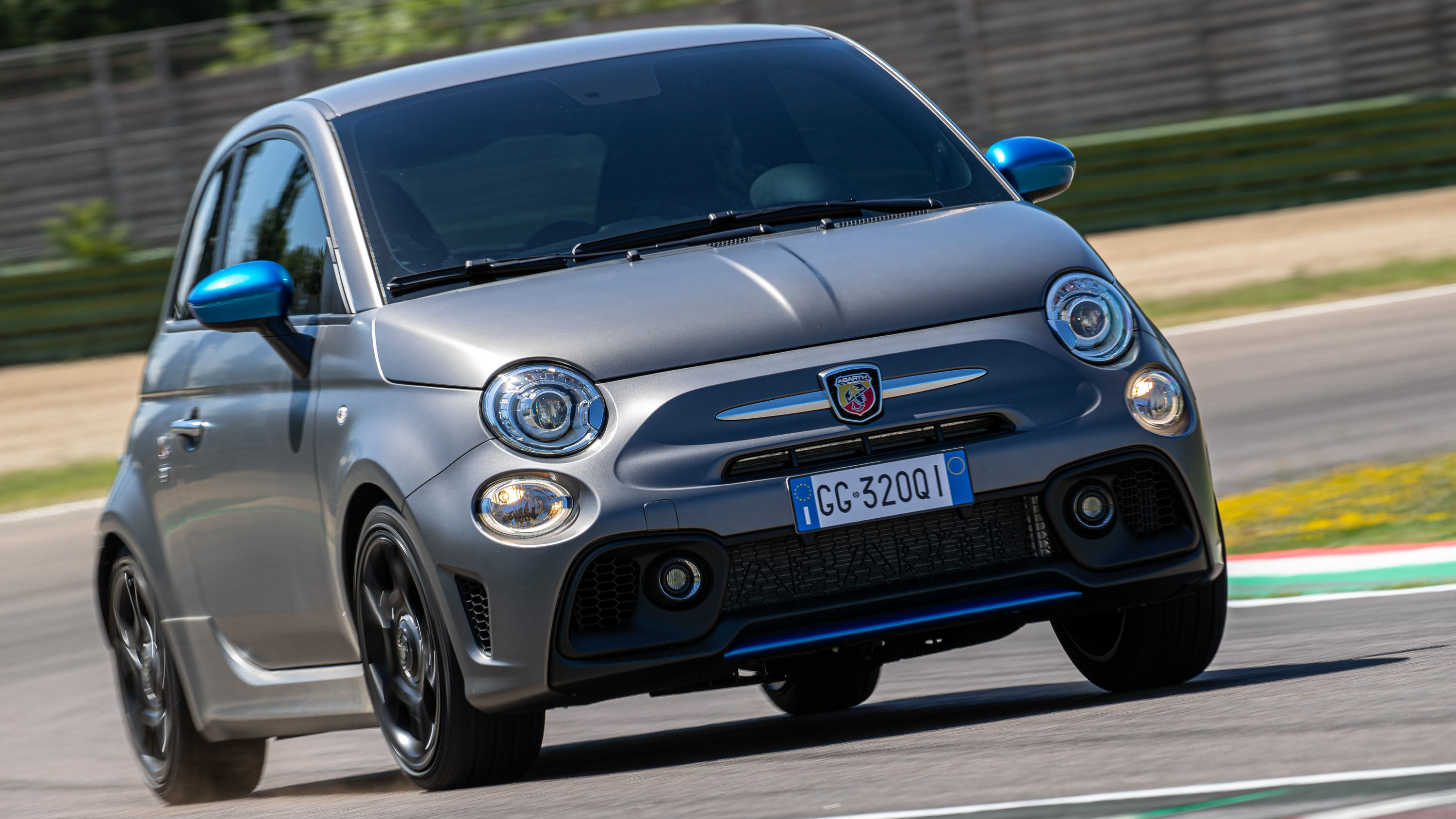 Abarth F595 2021 Top Gear