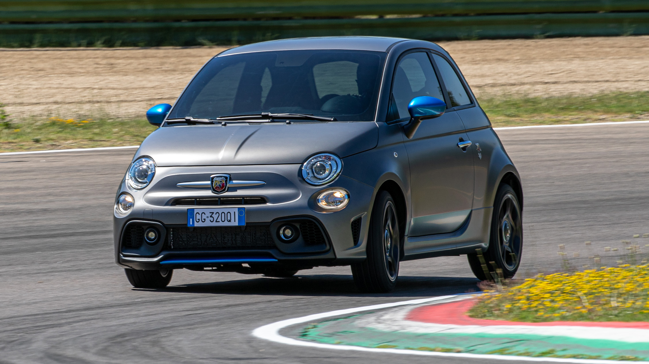 Abarth F595 2021 Top Gear