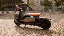 BMW CE 04 e-scooter 2021 Top Gear