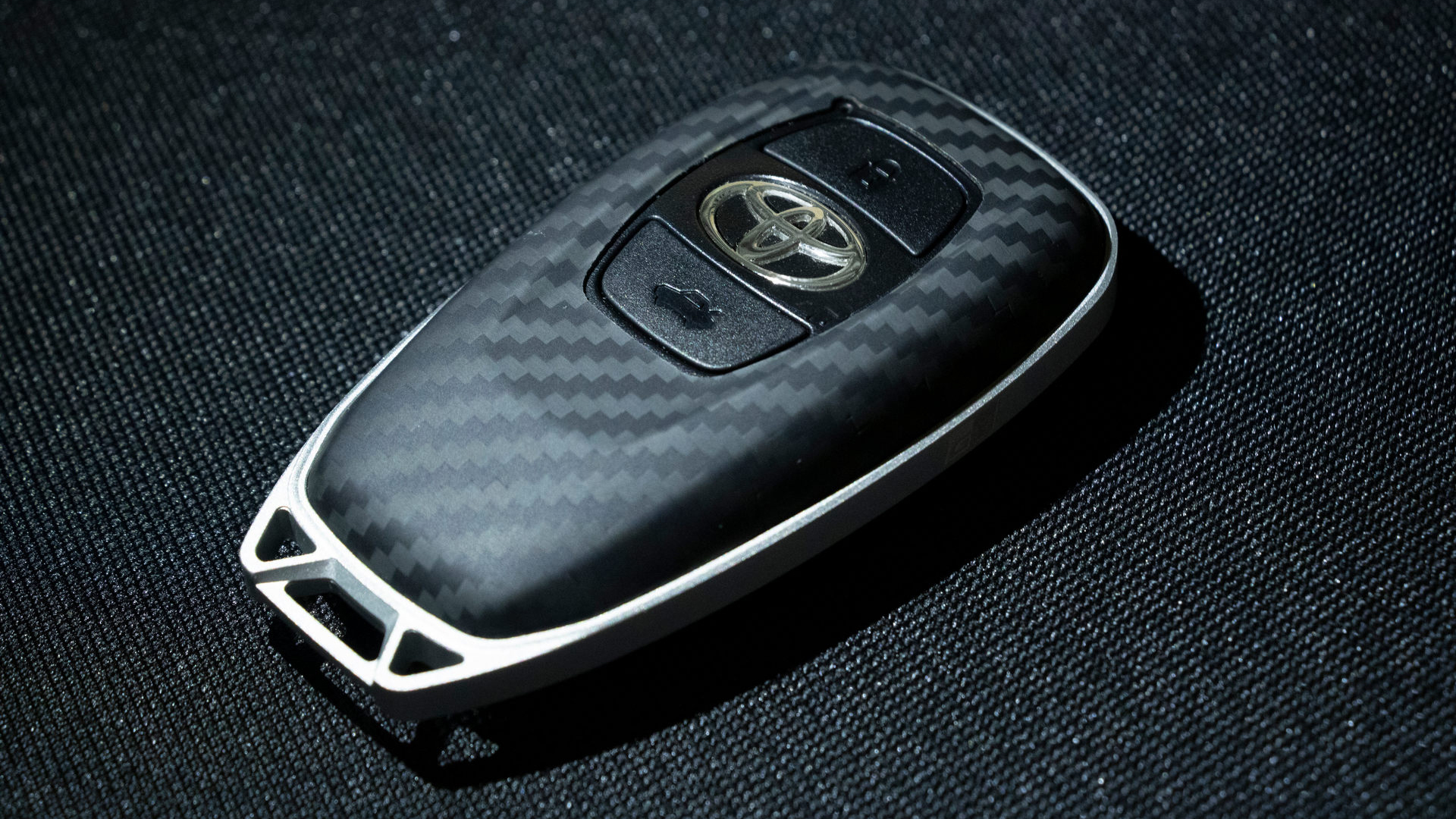 Toyota GR 86 Gazoo Racing mods carbon key fob