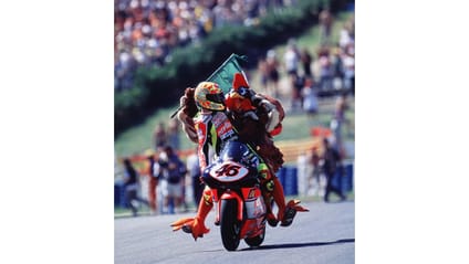 1998 Catalan Grand Prix Valentino Rossi Osvaldo the chicken celebration