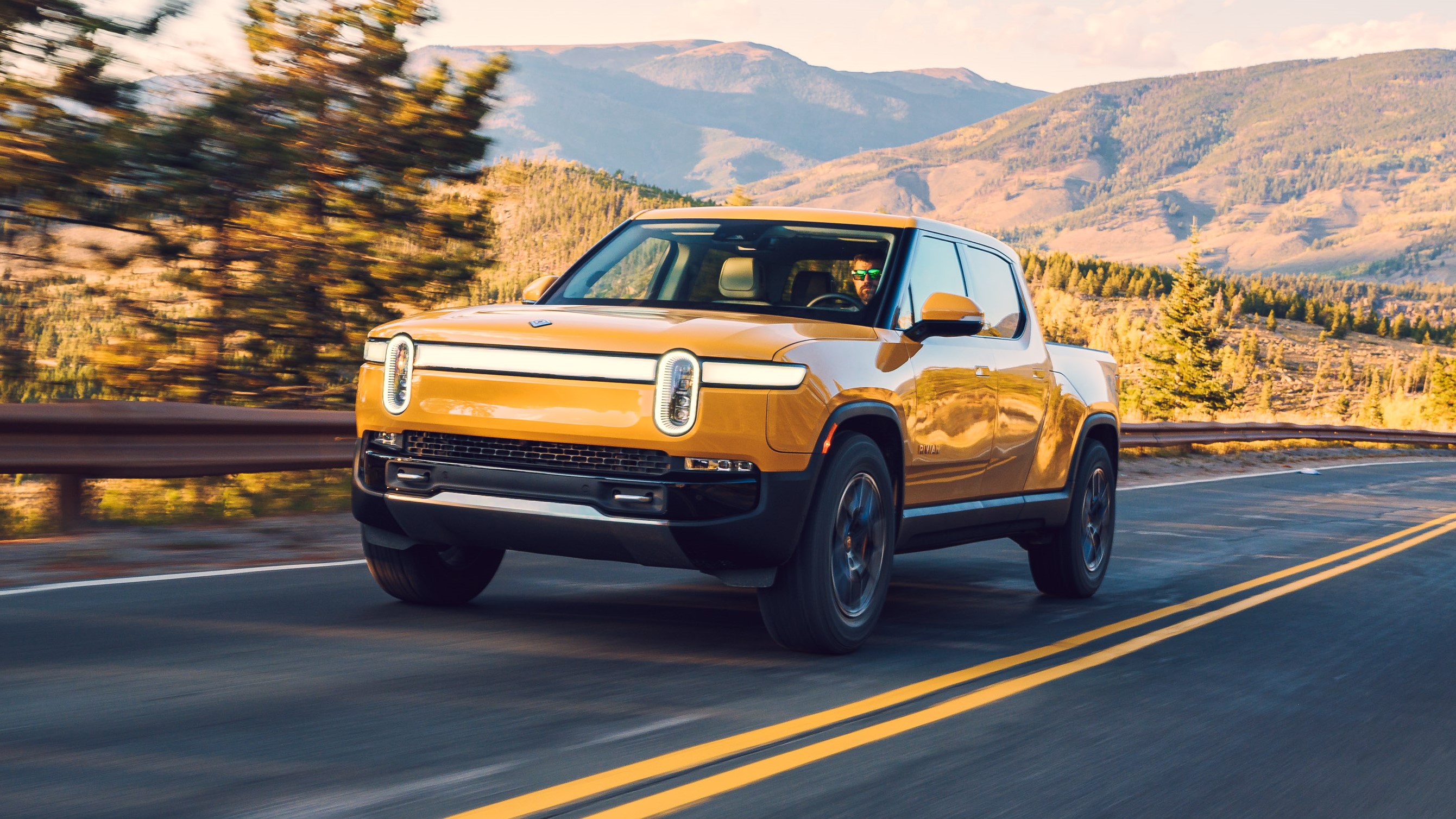 Rivian R1T front