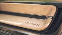 Rivian R1T trim