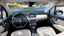 Fiat 500X Dolcevita roof open dashboard