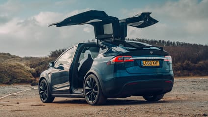 Tesla Model X Falcon wing doors