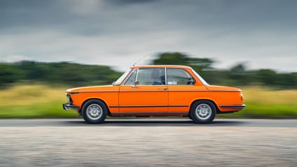 BMW 2002tii Inka Orange side profile