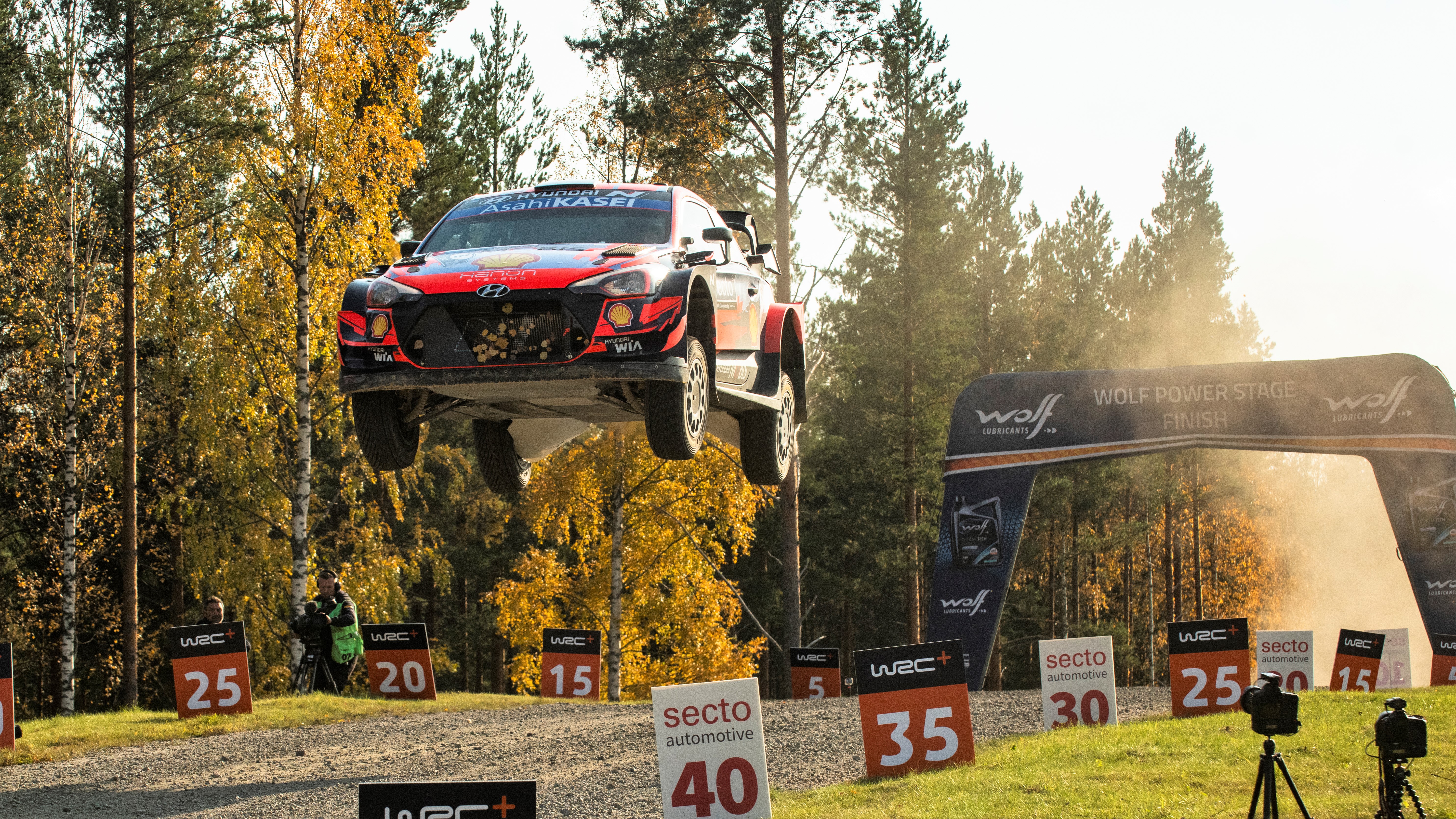 Rally Finland jump