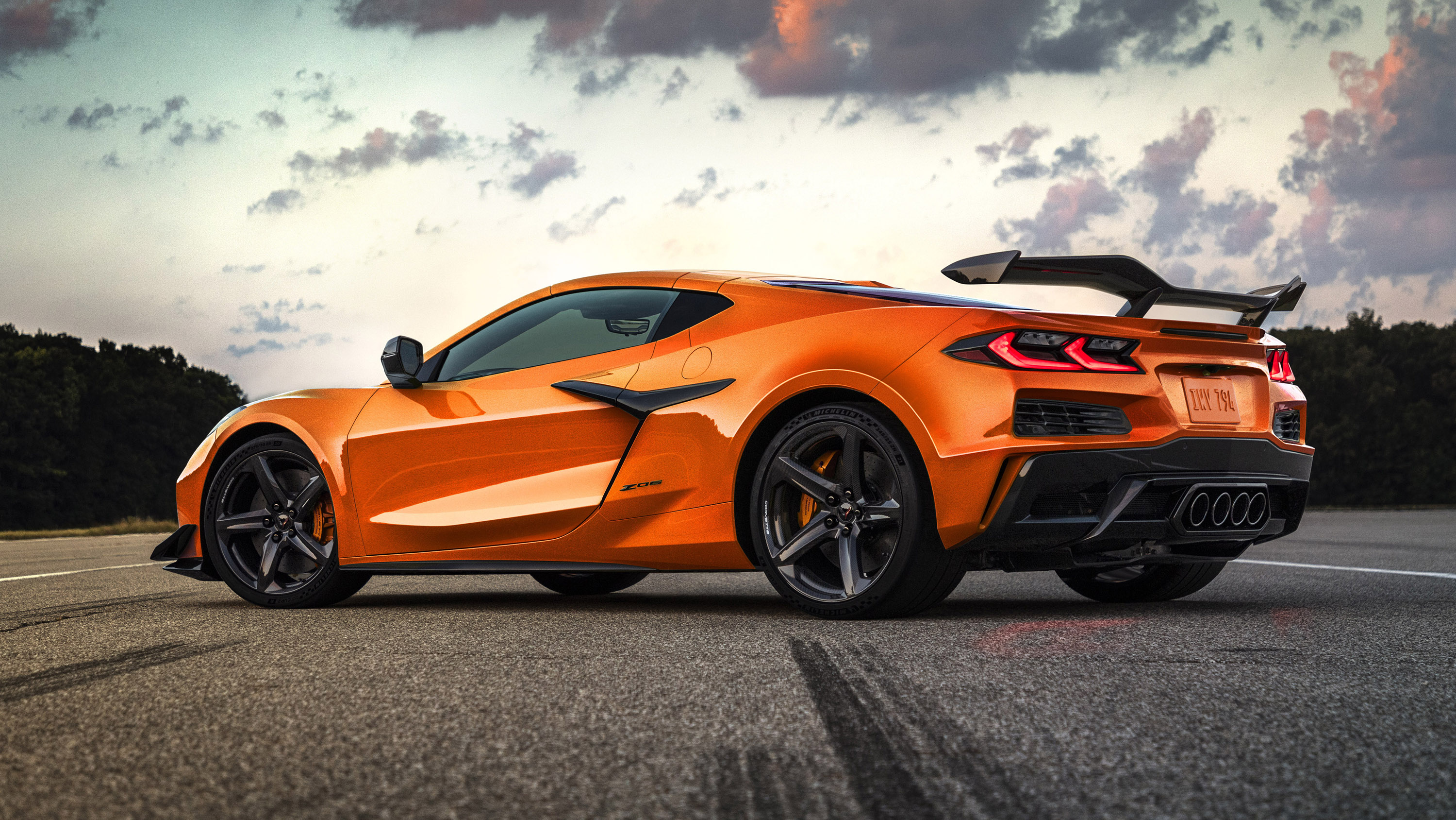 New Corvette Z06 orange with Z07 performance pack