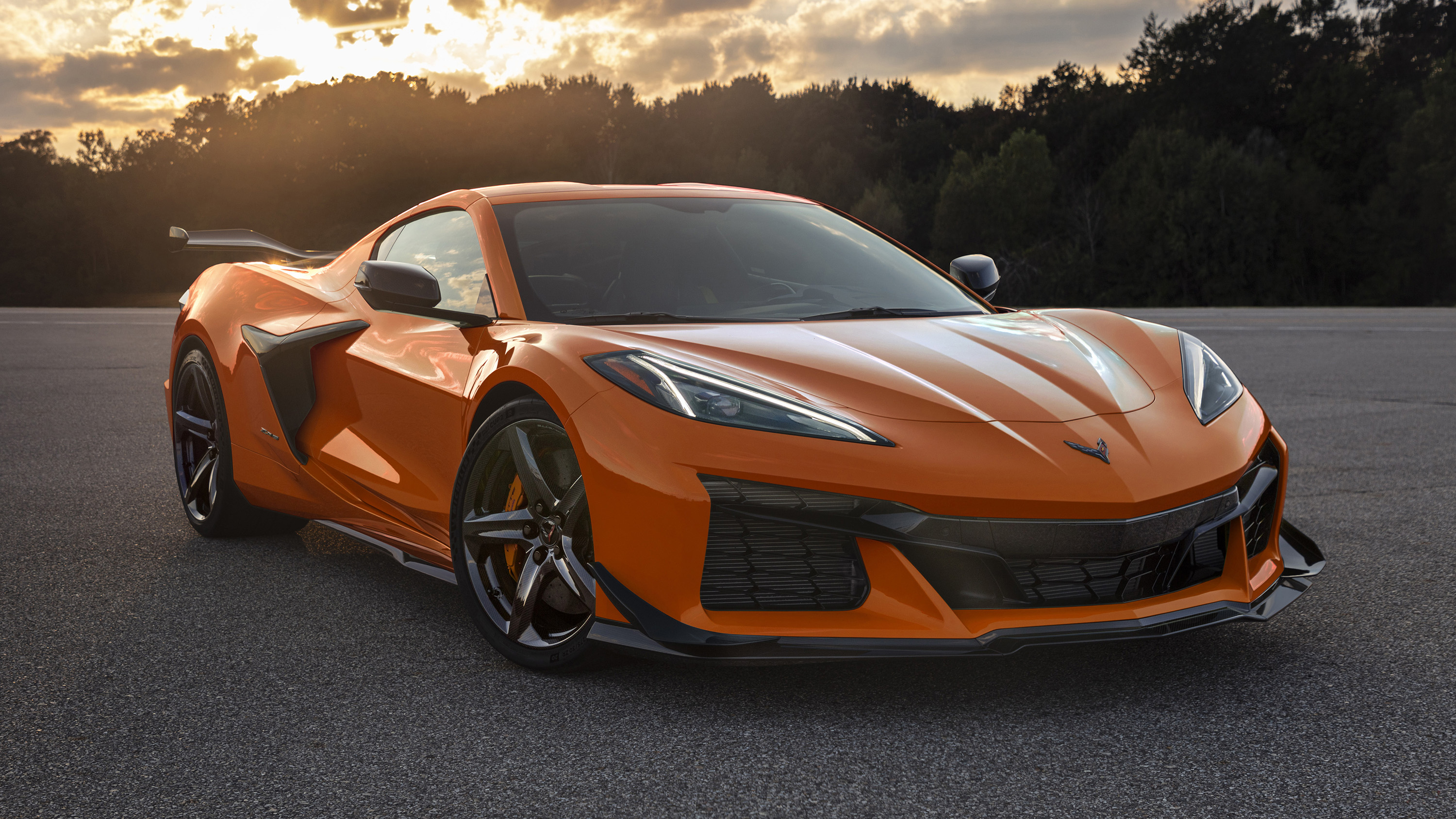 New Corvette Z06 orange with Z07 performance pack