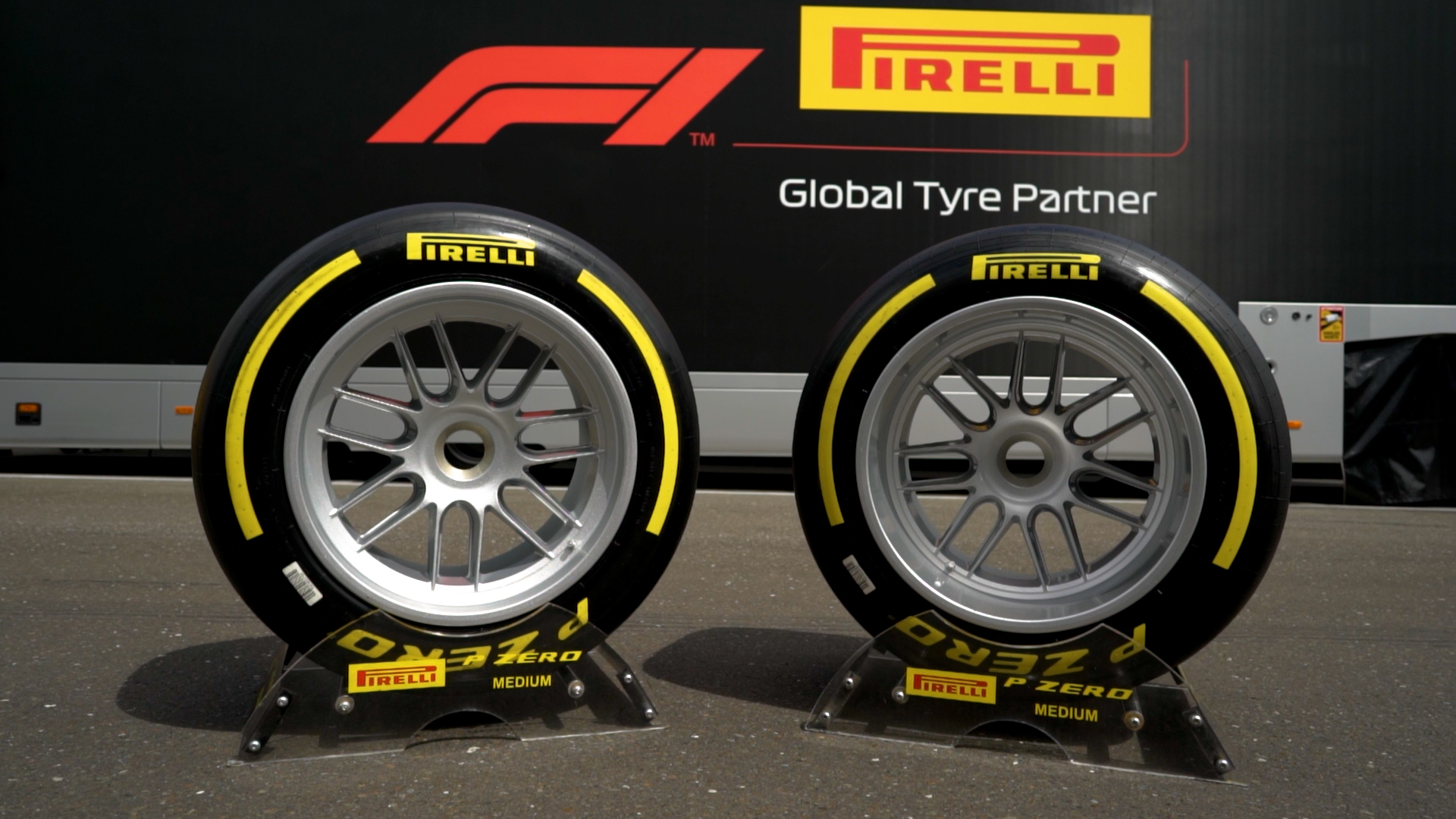 Pirelli 18-inch F1 tyre 2022 low-profile