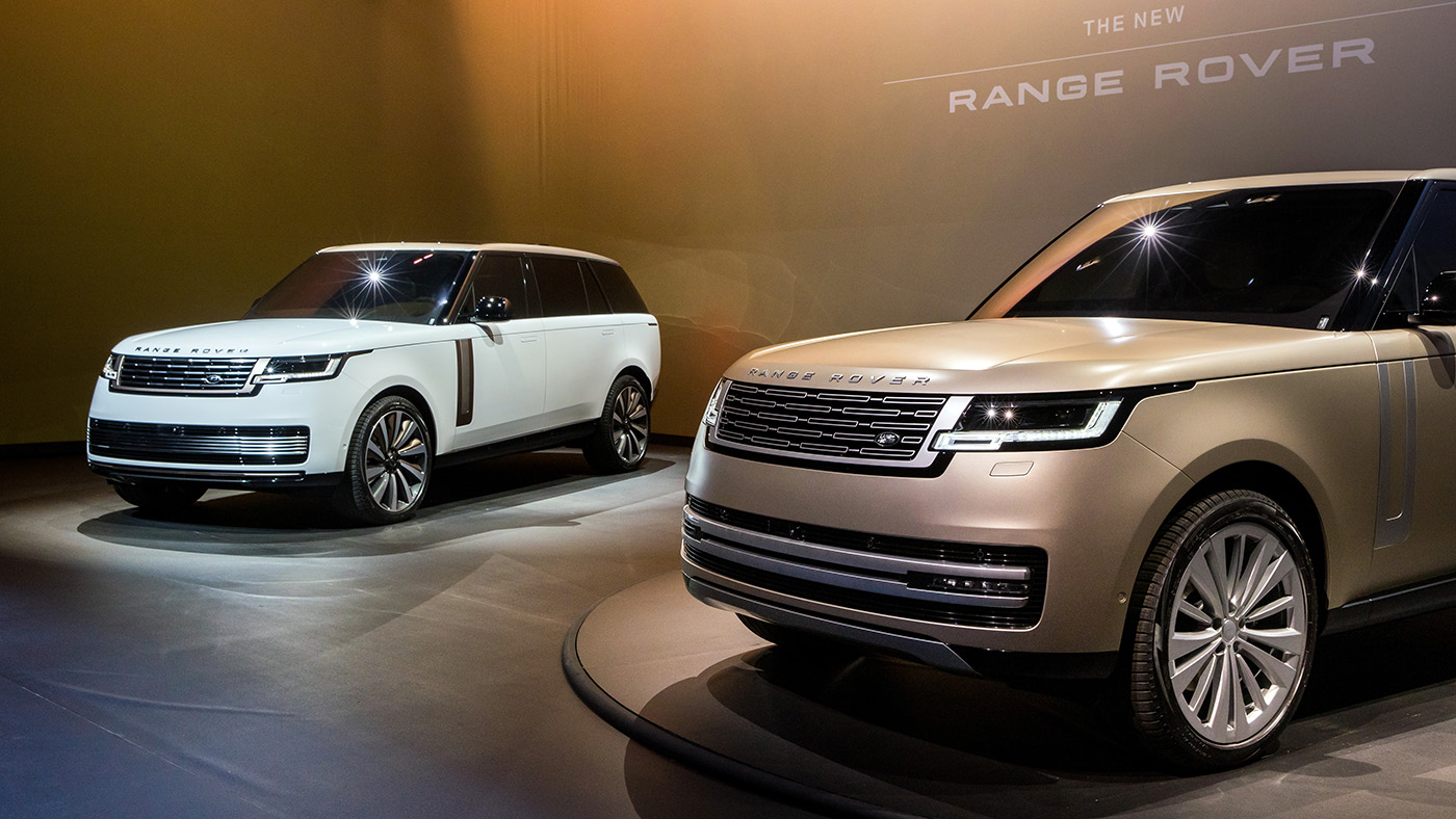 New Range Rover reveal – two new Range Rovers on stage