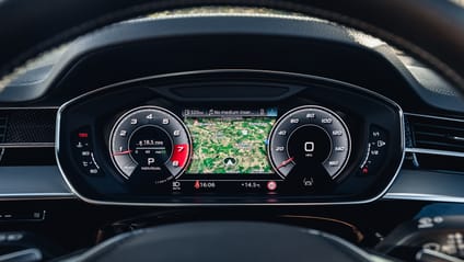 2021 Audi S8 sat nav display