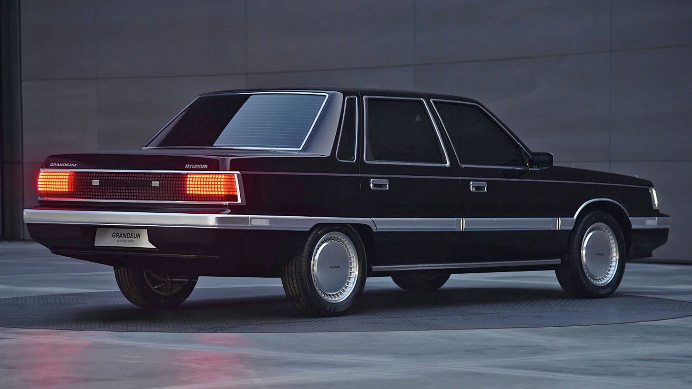 Heritage Hyundai Grandeur rear