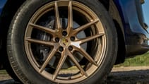 Porsche Macan gold wheels