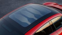 Porsche Taycan GTS panoramic roof with Variable Light Control