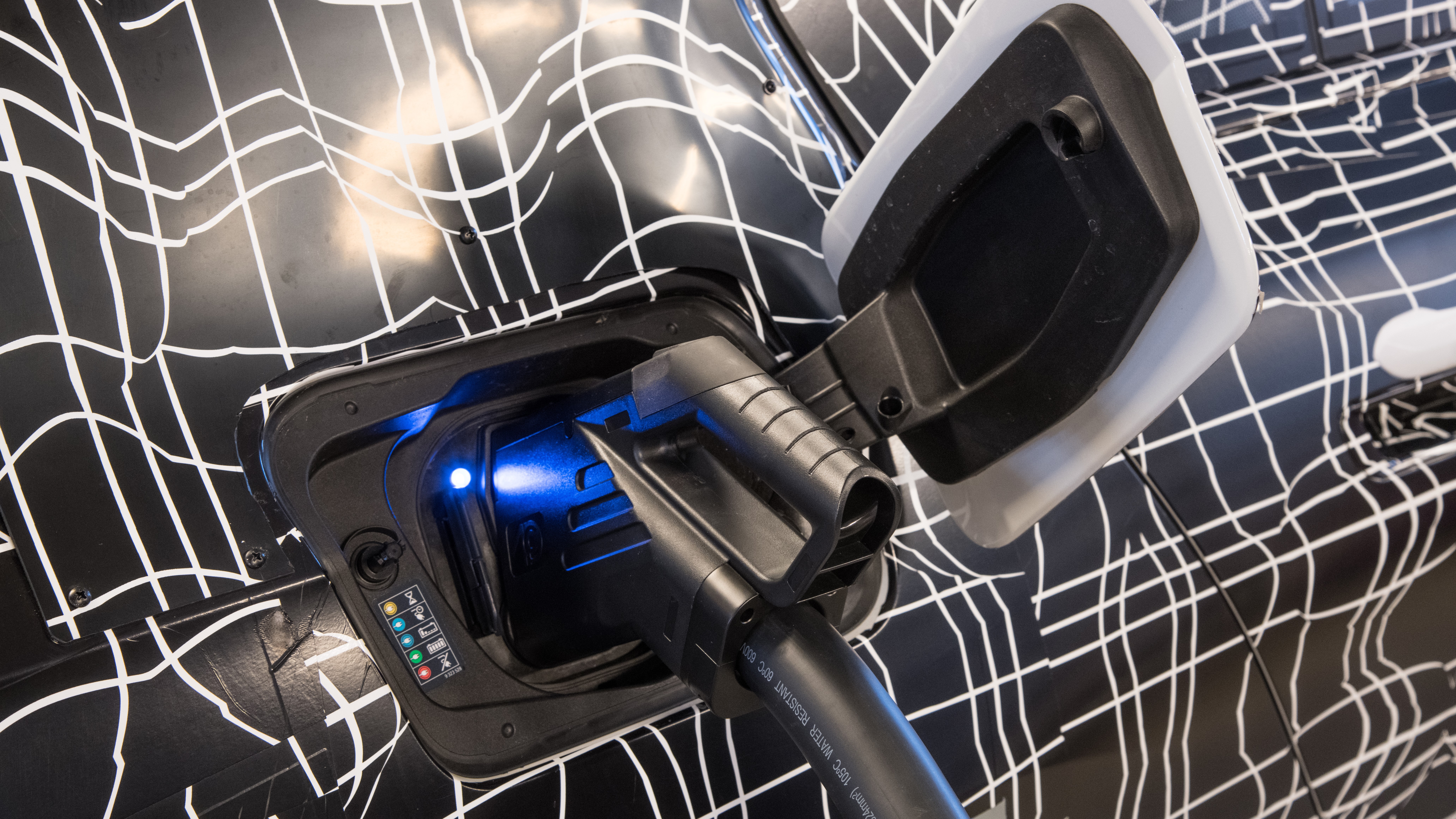 BMW i7 electric saloon charging port