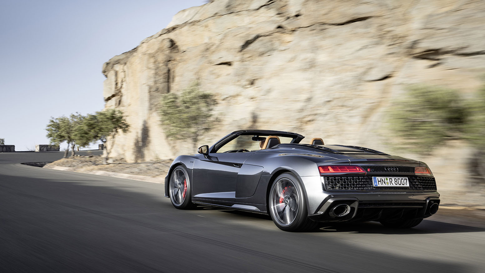 Audi R8 Performance RWD Spyder review: drop-top 562bhp noise-machine tested