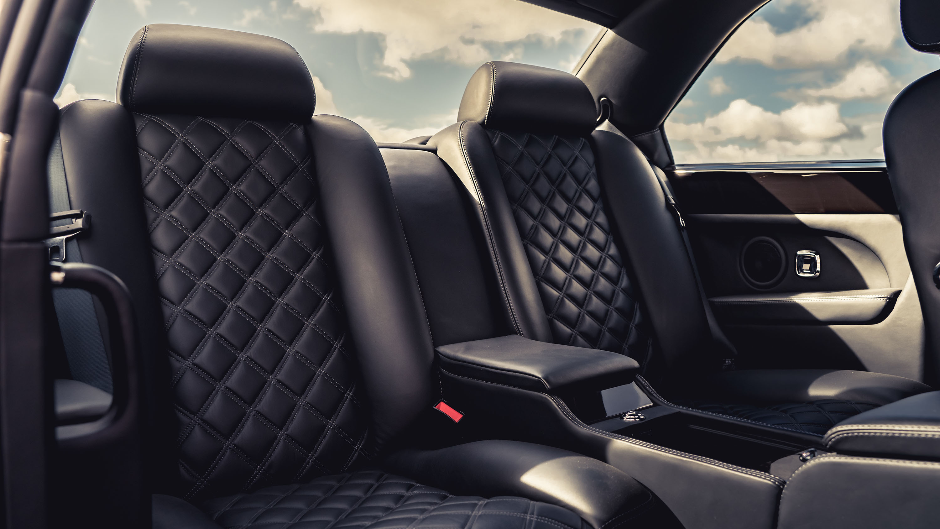 Bentley Continental R back seats