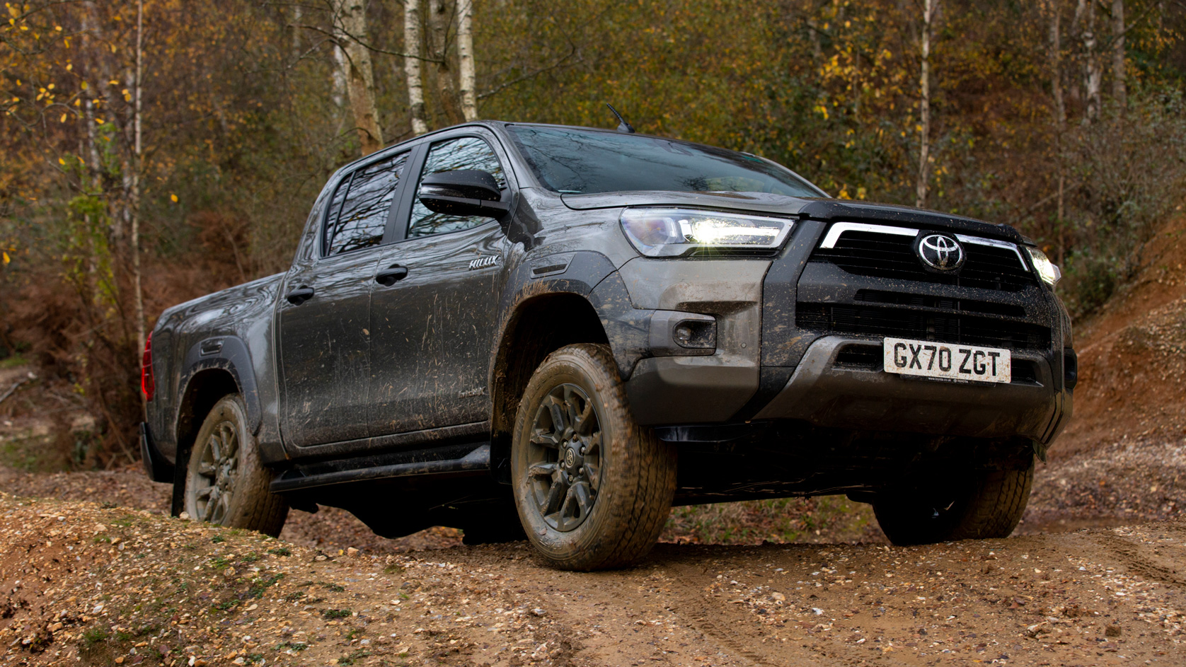 Toyota Hilux pick-up front