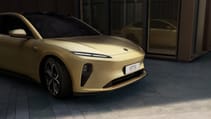 NIO ET5 saloon front