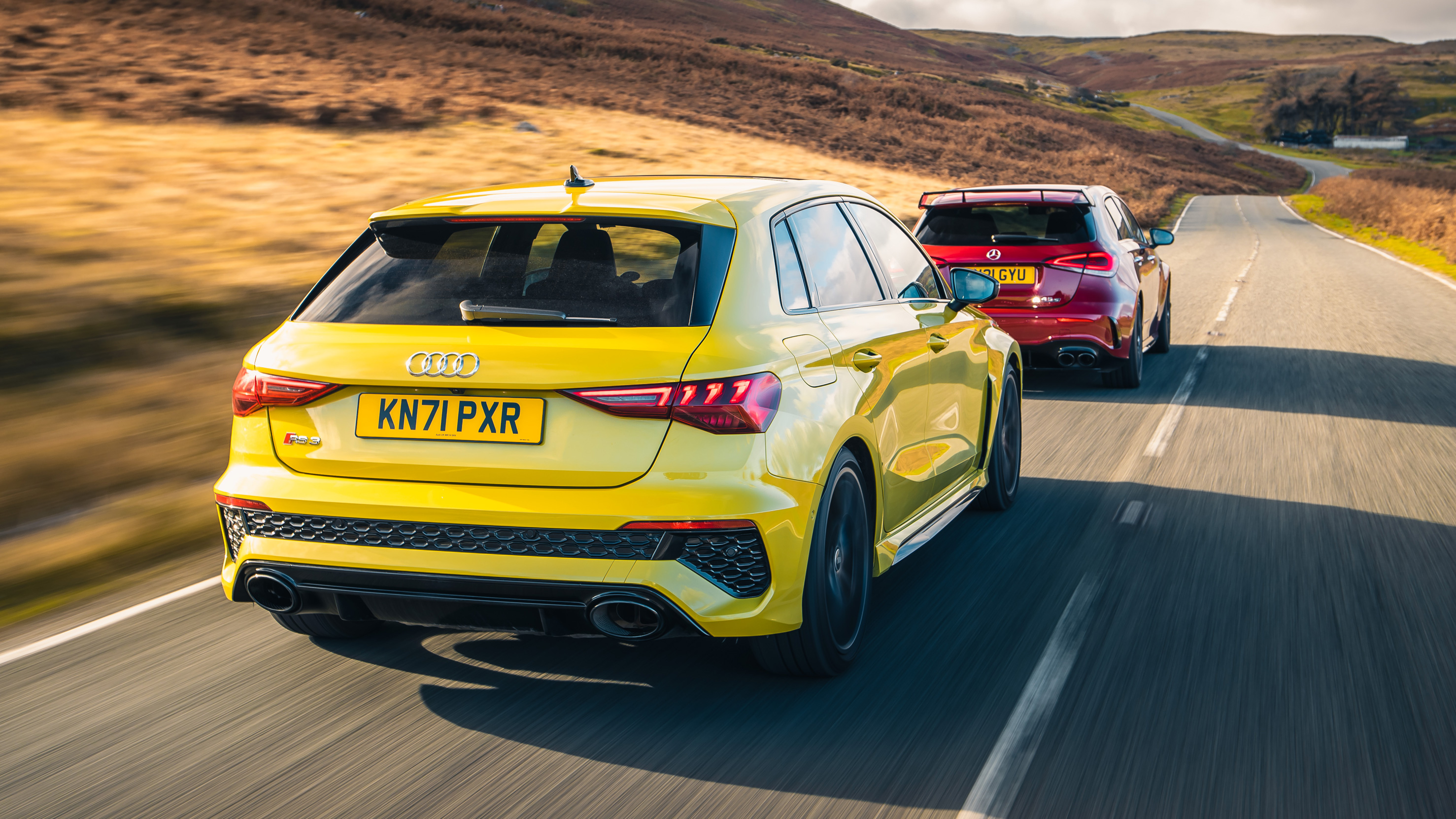 Audi Rs3 vs Mercedes A45 S dynamic