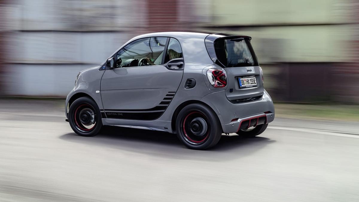 Smart Fortwo EQ rear dynamic