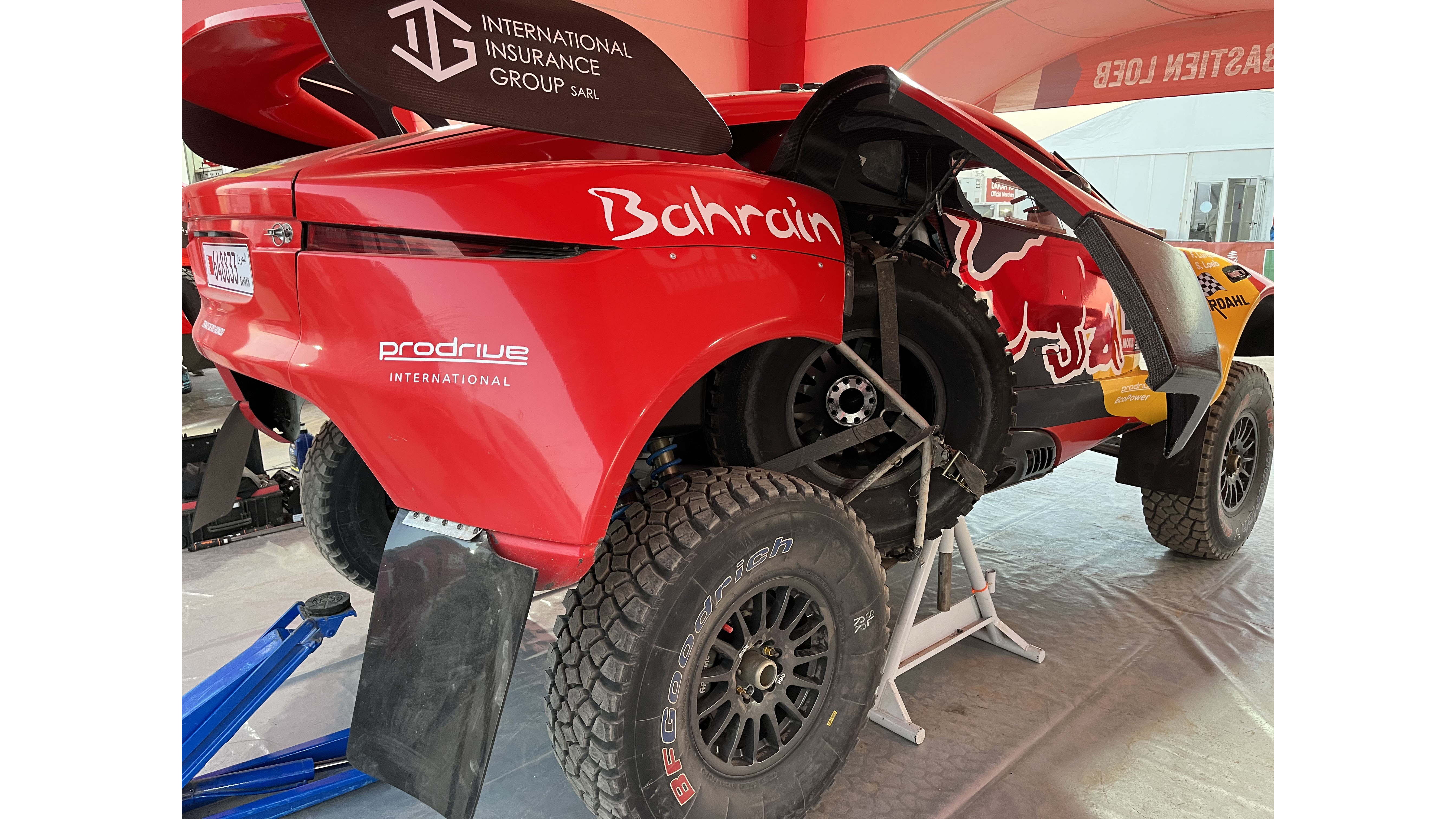 sebastien loeb dakar 2022