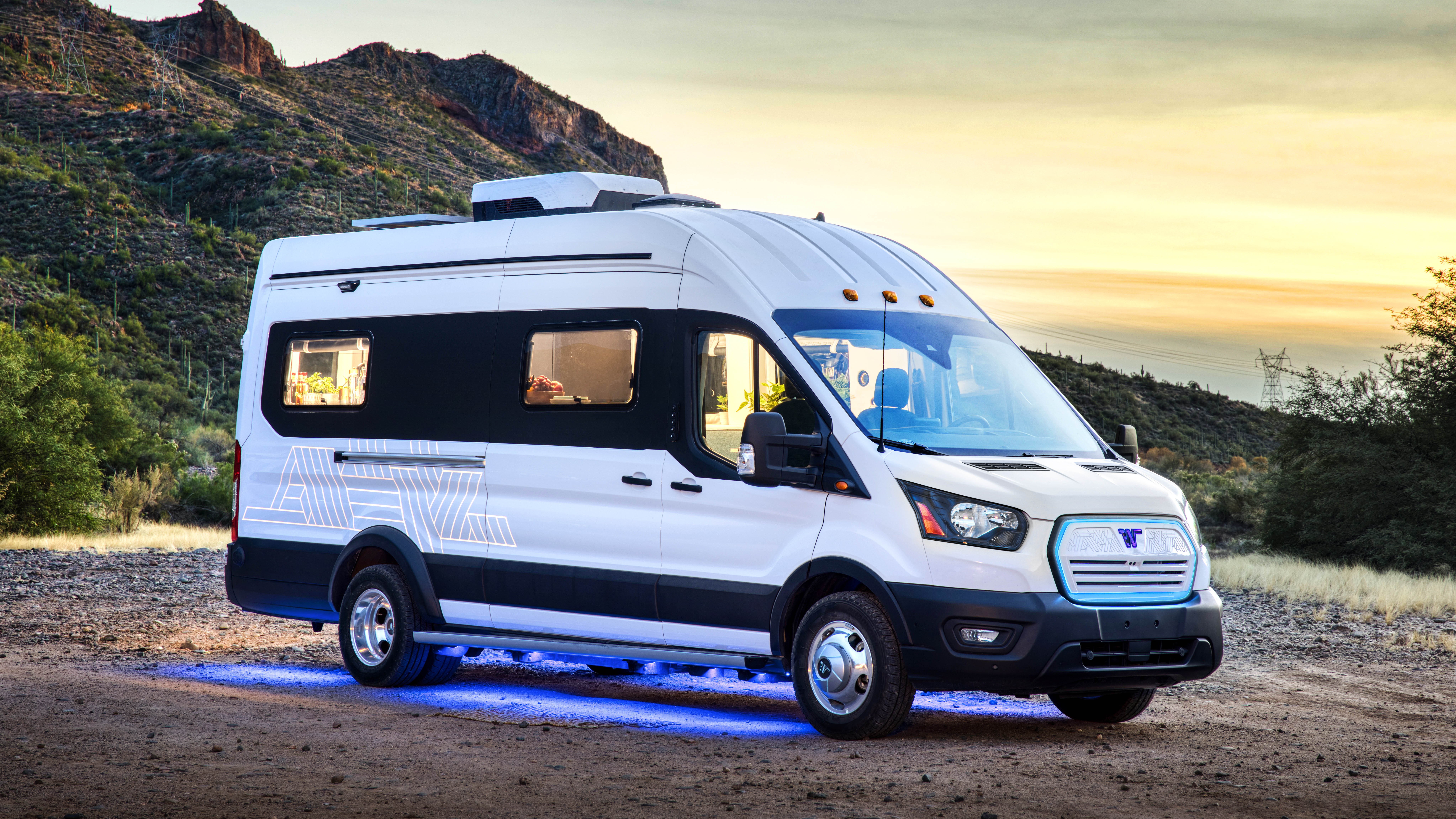 Winnebago e-RV Top Gear