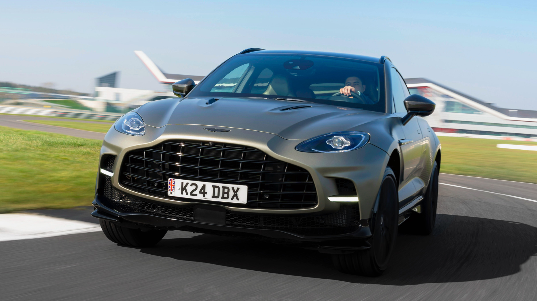 Aston Martin DBX 707 front