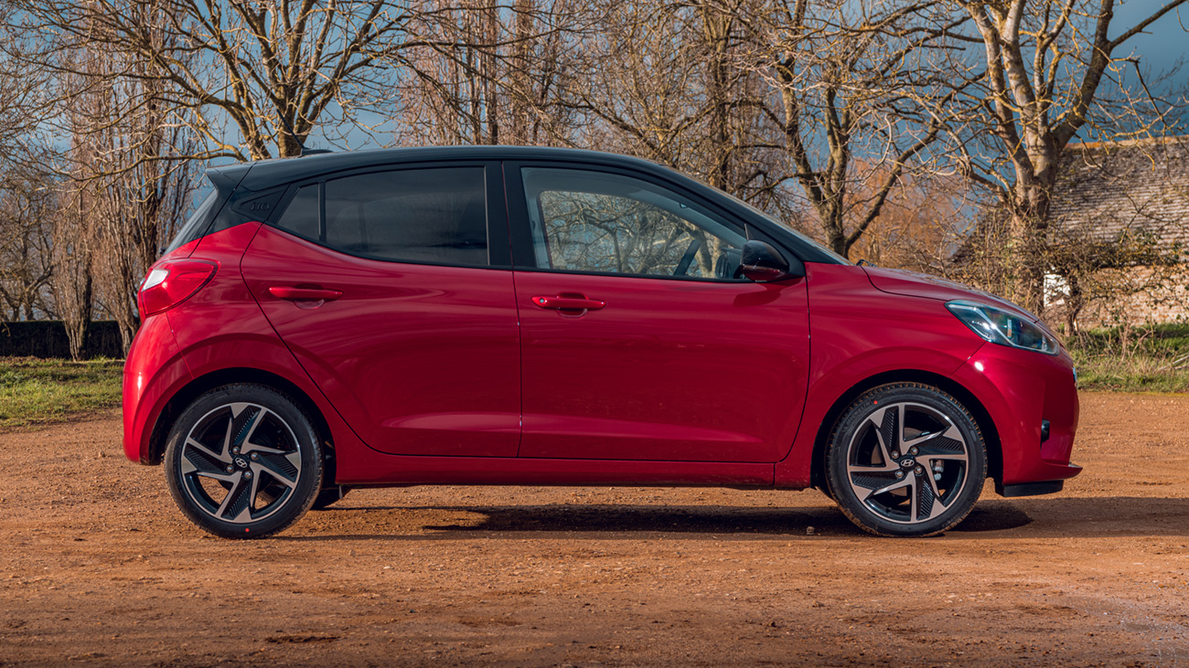 Hyundai i10 hatchback static side view