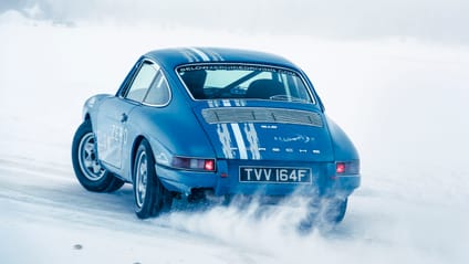 Porsche in snow