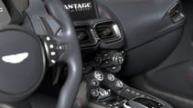 Aston Martin V12 Vantage 2022