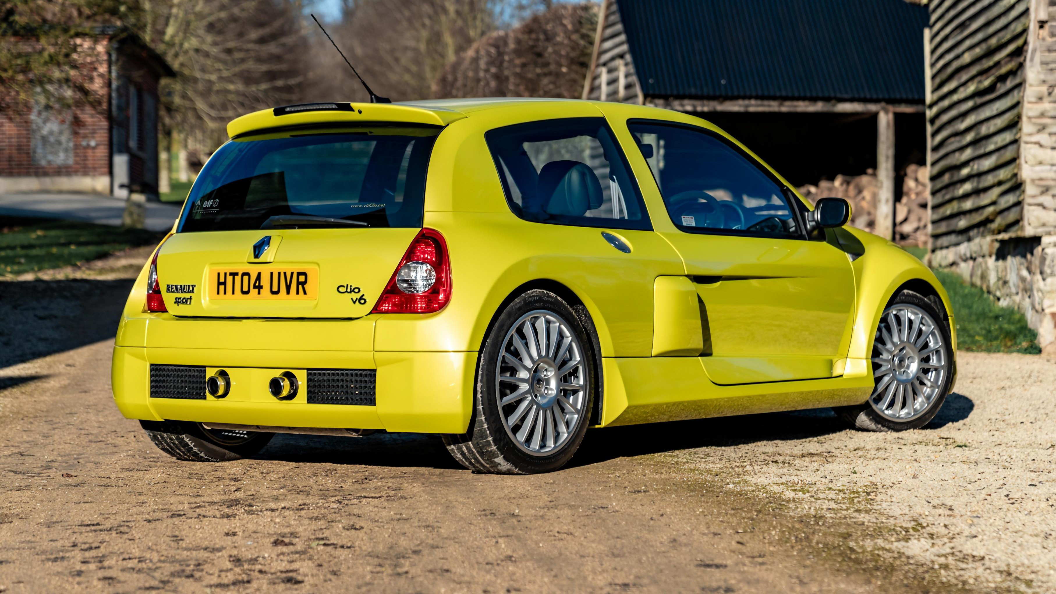 Renault Clio V6 auction record 2022