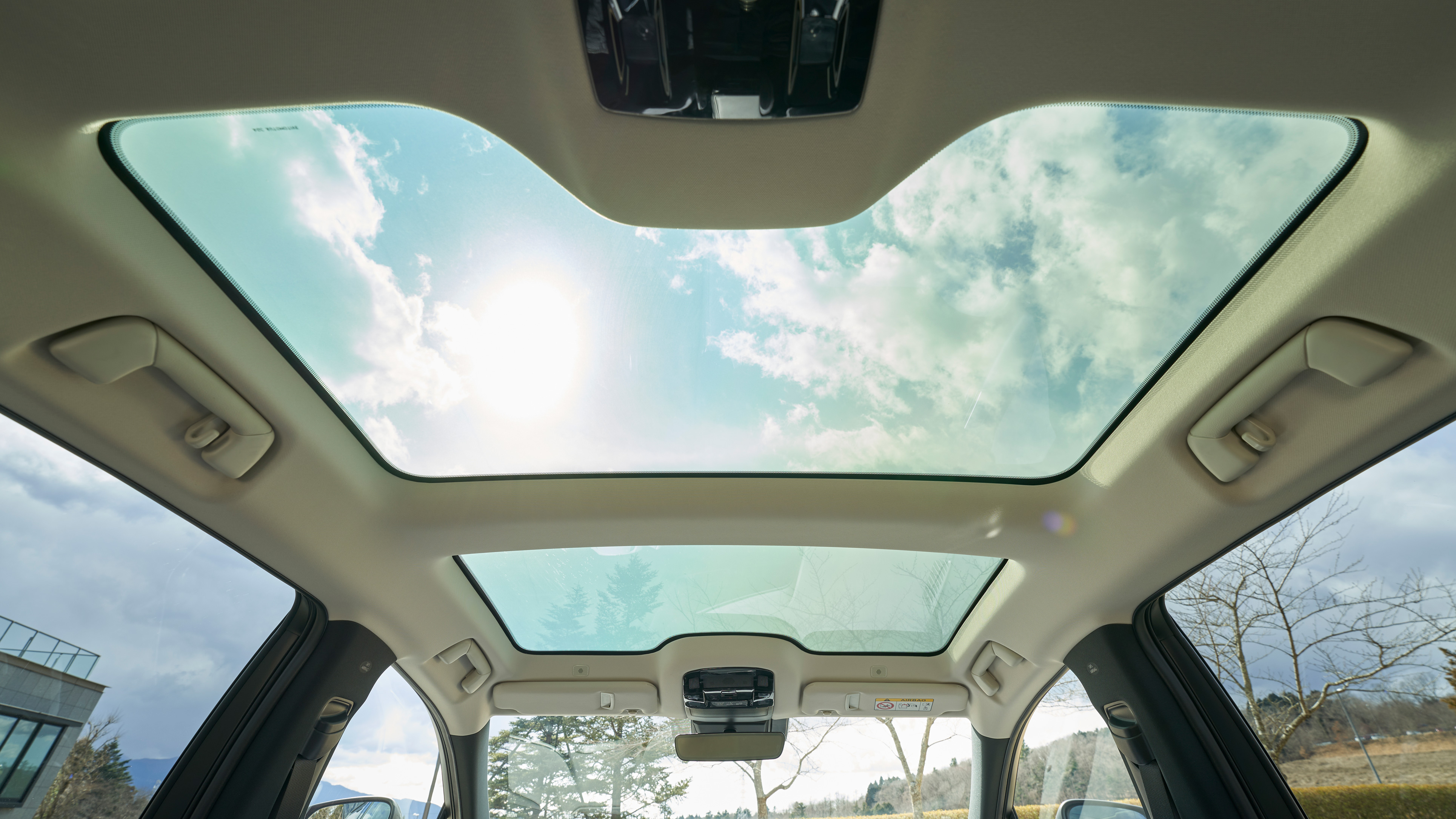 Lexus RZ sunroof