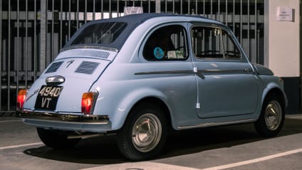 1964 Fiat 500 vs 2021 Fiat 500 