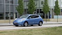 Nissan Leaf dynamics side view