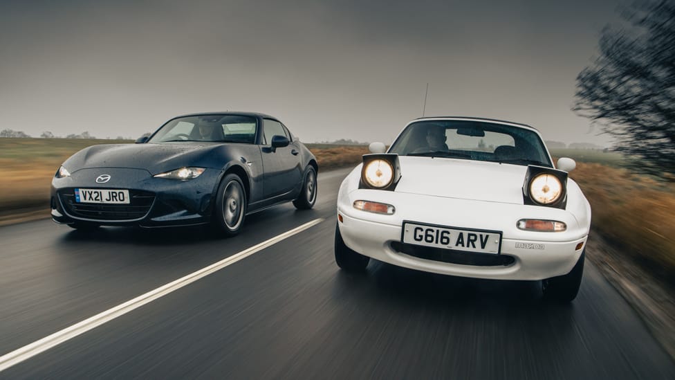 2021 Mazda MX-5 vs 1990 Mazda MX-5